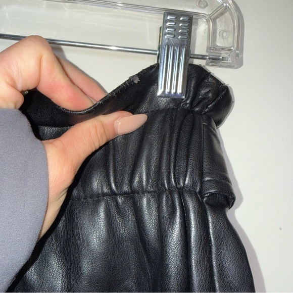 Zara Black Faux Leather Paperbag Shorts - Picture 9 of 9